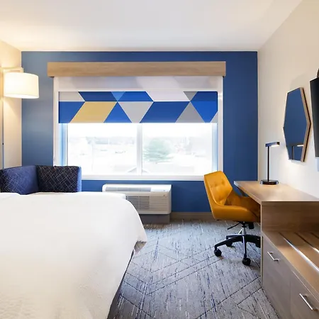 Holiday Inn Express Fremont By Ihg Exterior photo