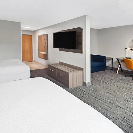 Holiday Inn Express Fremont By Ihg Exterior photo
