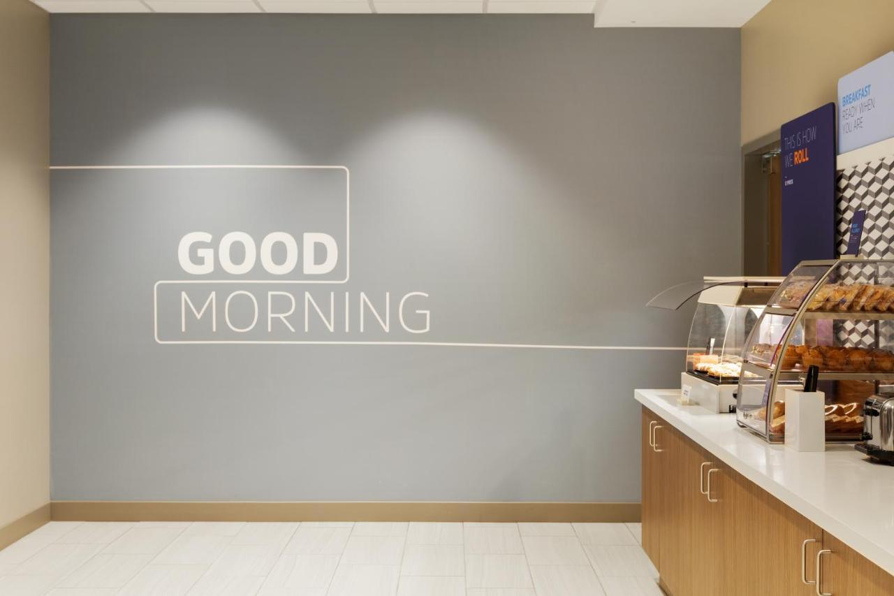 Express By Ihg Hotel Fremont